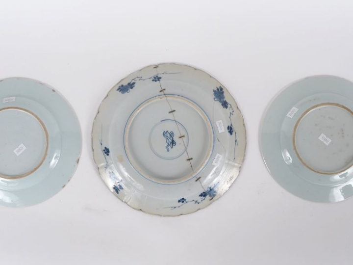 Chine, Compagnie des Indes, XVIIIe siècle Paire d’assiettes en porcela
