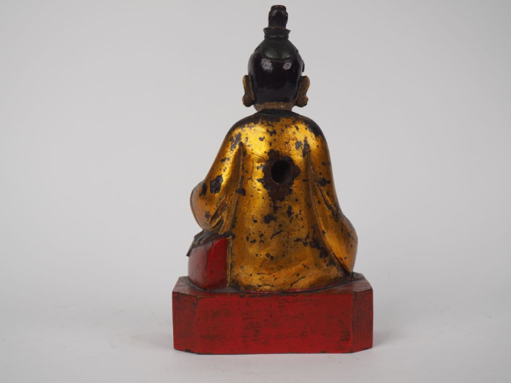 Vietnam, vers 1920 Statuette en bois anciennement laqué et doré, repré