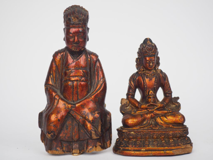 Tibet, XVIII-XIXe siècle Lot comprenant une statuette en terre cuite l