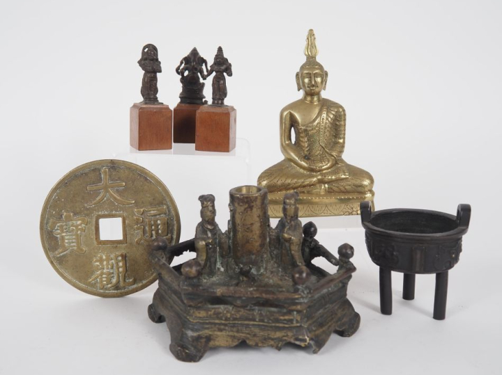 Inde et Chine, XIXe siècle et XVII-XVIII/XVIIIe siècle Ensemble de bro