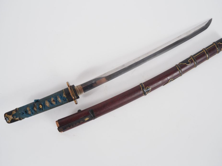 Japon, fin de la période Edo – début Meiji Wakizashi en suite, fourrea