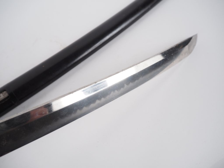 Japon, fin Edo - début Meiji Wakizashi avec fourreau en laque brun rou