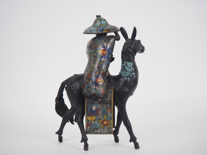 Japon, vers 1900 Groupe en bronze et émaux champlevés, représentant To