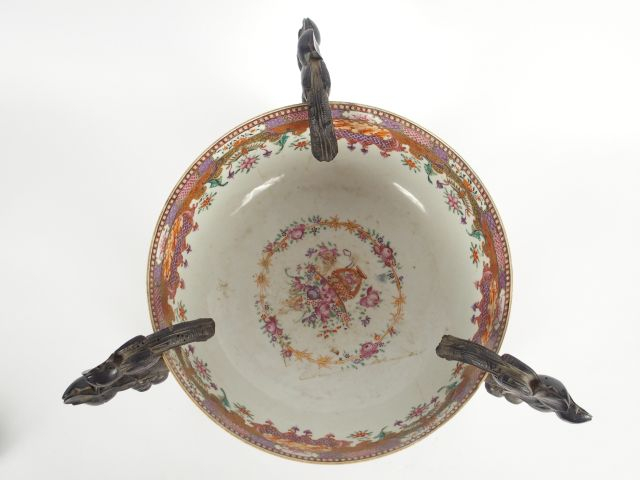 Coupe en porcelaine de la Compagnie des Indes, famille rose (cheveu), 