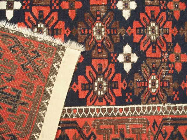 Tapis d'Orient. Dim.: 161 x 95cm.