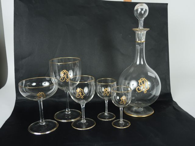 	Partie de service de verres XIXe en cristal, monogramme doré