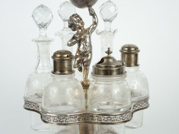 Service à condiments Napoléon III en cristal gravé et argent, poinçon 