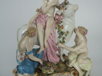 Vente aux enchères Groupe en porcelaine de Saxe fin XIXe-début Xxe « Pomone ». Dimensions