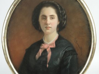 Vente aux enchères Gabriel DURAND "Portrait de jeune femme au ruban rose", pastel signé e