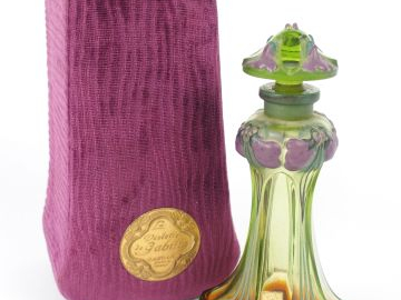 GABILLA La violette 1912 Rare flacon art nouveau de section carrée à q