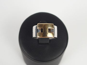 HERMES. Bague en or et argent. Dans son écrin d'origine. TDD 49. Poids