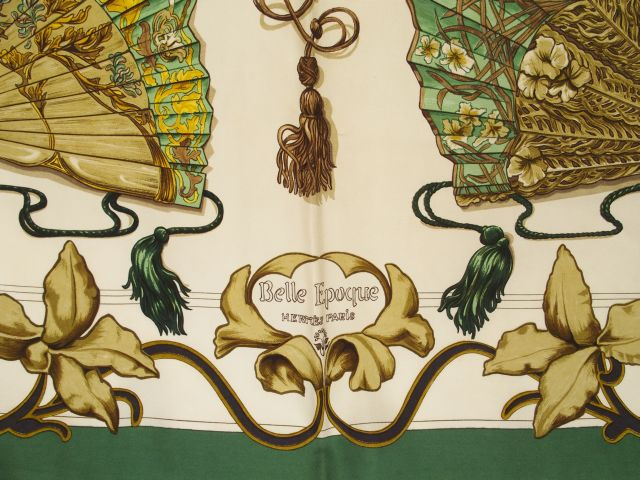 HERMES. Foulard 'Belle époque' en soie