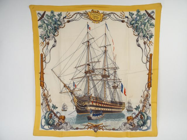 HERMES. Foulard 'l'Océan, vaisseau de 118 canons 1790-1845' en soie (t