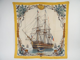 Vente aux enchères HERMES. Foulard 'l'Océan, vaisseau de 118 canons 1790-1845' en soie (t
