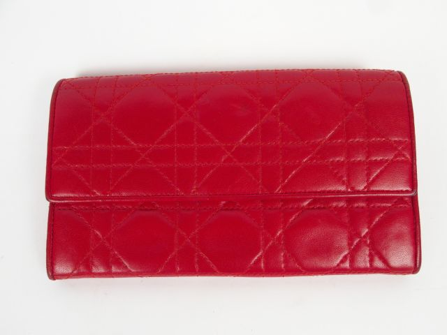 Christian DIOR. Porte monnaie en cuir rouge
