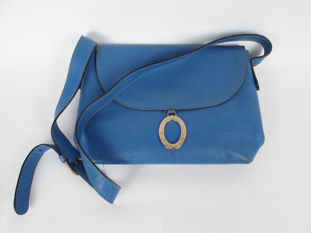 LANCEL. Sac en cuir bleu de France (usures)