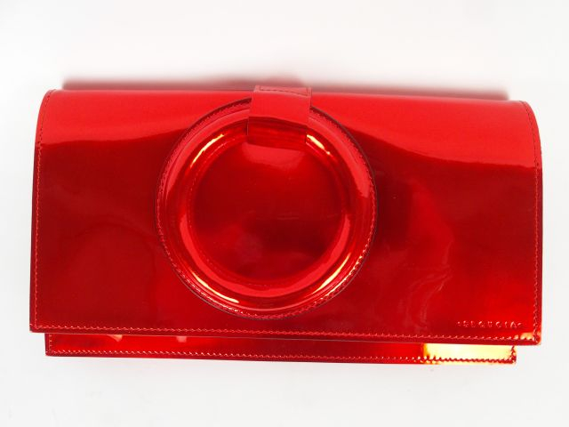 SEQUOIA. Sac avec poignée avec passant formant bracelet en cuir vernis