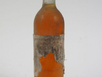 Vente aux enchères 1 BOUTEILLE CHÂTEAU DE RICAUD VIN DE TÊTE LOUPIAC - 1955 - BG +/ETA/BS