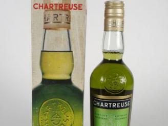 Vente aux enchères 1 BOUTEILLE (35 CL) CHARTREUSE PERIODE 1966/1982