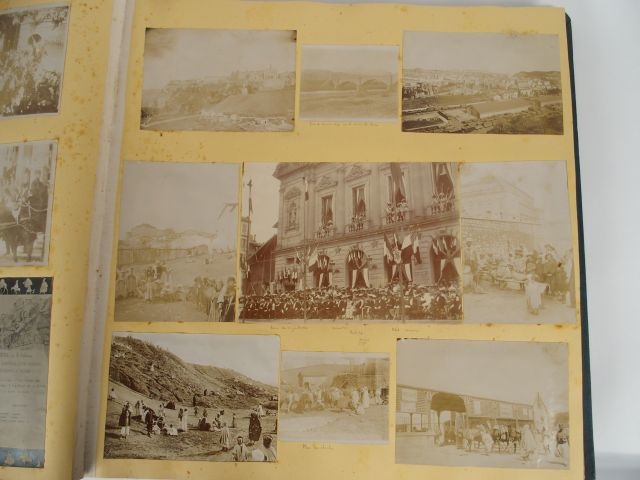 Grand album de photographies sur l'Algerie. Ensemble 133 photographies