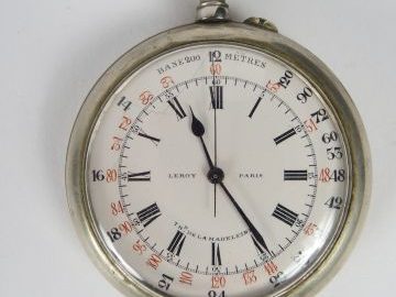 LEROY à Paris. Chronomètre signé (très léger accident à l'émail)