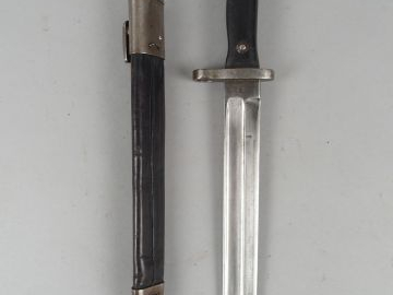 52-Baïonnette Allemande modèle 71/84 avec fourreau cuir à garnitures a