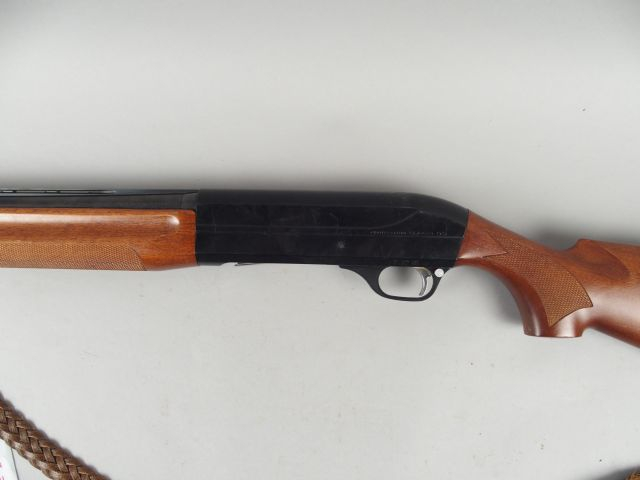79- Fusil Semi-automatique BENELLI. Calibre 12/70. Modèle « Montefeltr