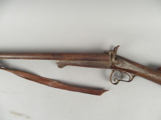 Vente aux enchères 94-   Fusil type Lefaucheux. Calibre 16. Non fonctionnel, canon entièr