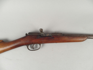 Vente aux enchères Carabine 22LR mono-coup. Hausse fixe. Canon de 650mm de long. Culasse 