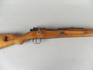 Vente aux enchères 151-  Carabine  réglementaire Allemand Mauser 98A fabrication arsenal 