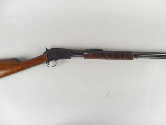158- Carabine démontable à pompe type Browning calibre 22Short et long