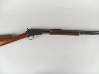 Vente aux enchères 158- Carabine démontable à pompe type Browning calibre 22Short et long