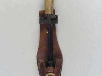 Vente aux enchères 247- Baïonnette réglementaire française de fusil Lebel 1886/93 quillon