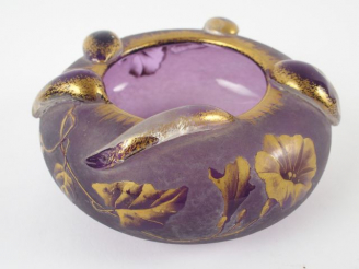 Vente aux enchères Coupe 1900 en cristal de Val Saint Lambert à décor gravé en camée à l’