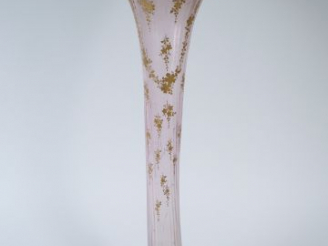 Vente aux enchères Grand vase 1900 en cristal émaillé rose