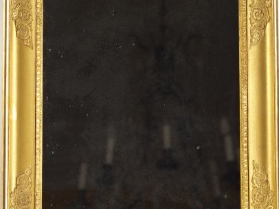 Petite glace Restauration en stuc doré