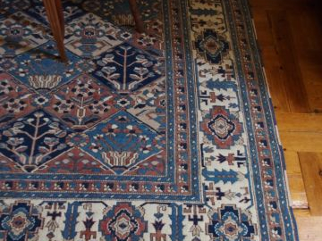 Tapis d'Orient en laine, fond beige et bleu