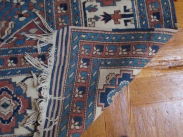 Tapis d'Orient en laine, fond beige et bleu