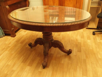 Vente aux enchères Guéridon 1900 de style rocaille en acajou