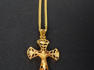 Vente aux enchères Chaîne en or jaune. 44cm environ Poids tel: 5,3gr