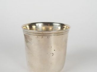 Vente aux enchères Timbale en argent, Paris, 1er Coq, MO Louis Joseph Thomas