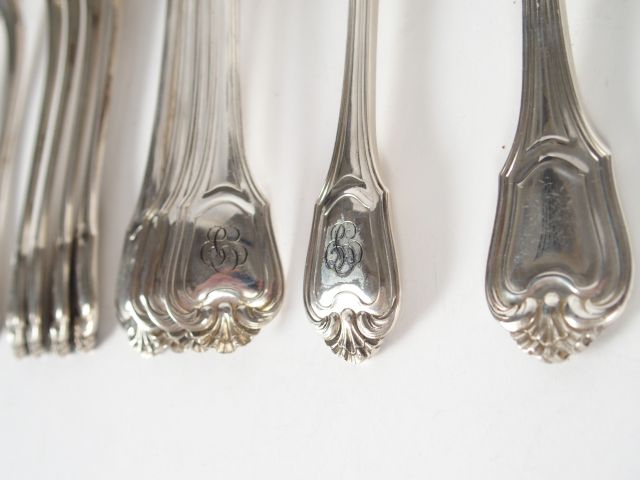 Suite de six couverts  de style rocaille en argent, poinçon Minerve, m