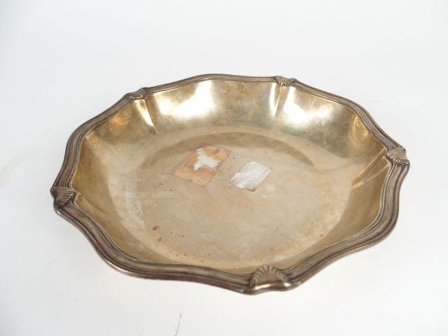 Jatte creuse de style Rocaille en argent, poinçon Minerve, modèle à fi