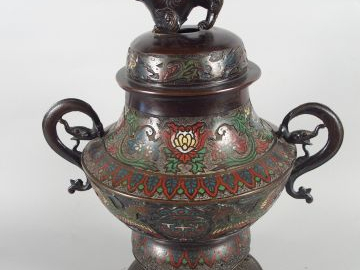 Pot pourri XIX ème indochinois, en bronze et émaux cloisonnés polychro