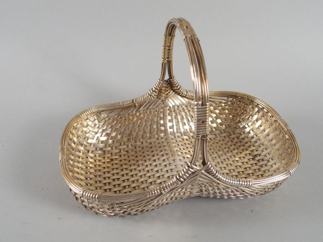 Corbeille à pain en métal tressé, en forme de panier