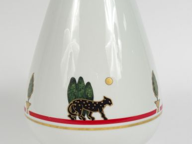 Vase en porcelaine de Limoges pour Cartier, à décor stylisé de style A