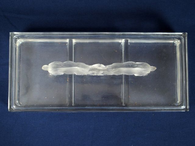 	LALIQUE. Coffret en cristal, boite à cigarettes ‘modèle deux chèvres’