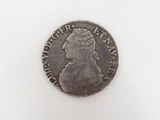 Vente aux enchères Ecu aux rameaux d'olivier 1784-Limoges. D. 1708 TB Poids: 28,9gr Exper