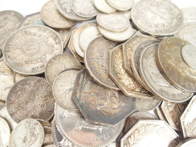 Collections de pièces, jetons ou médailles en argent. Poids: 700gr env
