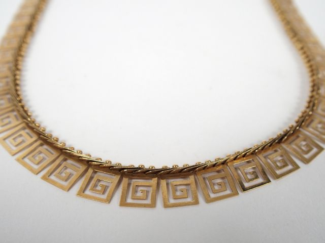 Collier or jaune 14K motifs géométriques. 44cm Poids: 18,2gr